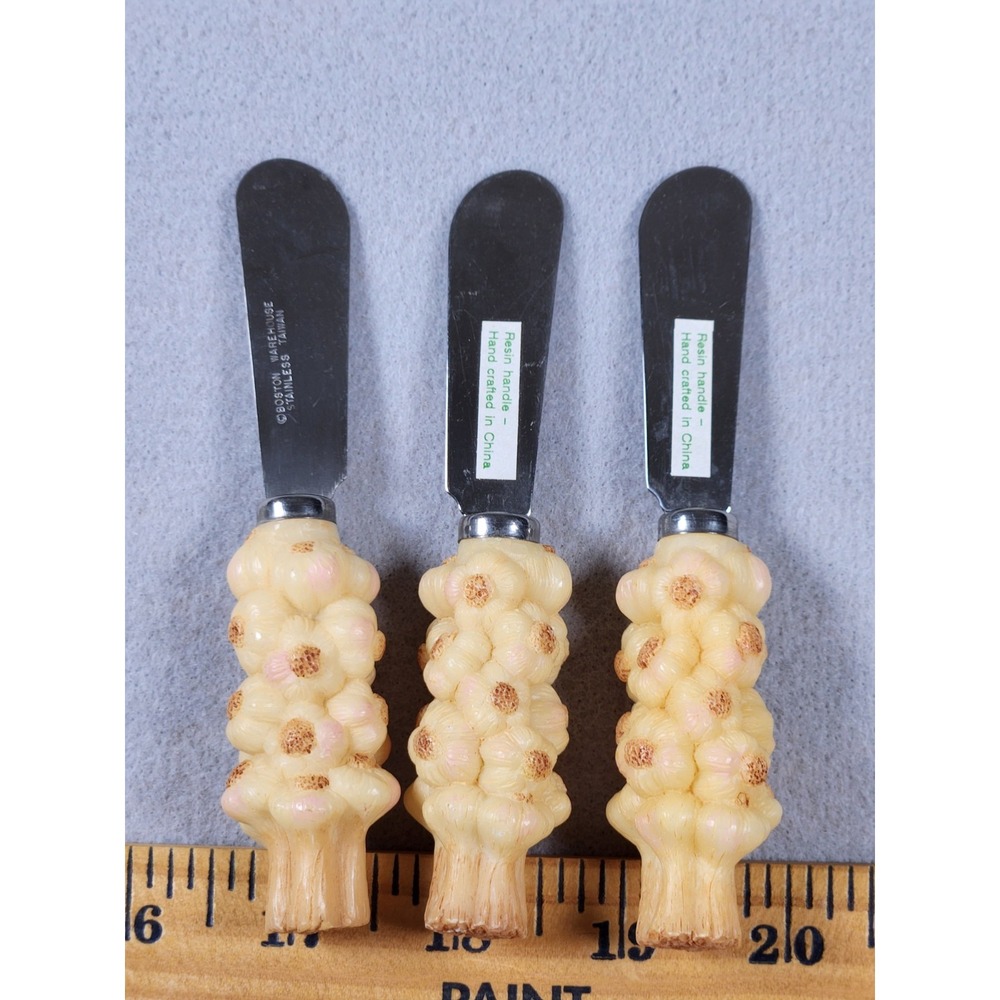 Boston Warehouse Garlic Spreader Set of 3 Resin Handle Stainless Steel Kitchen